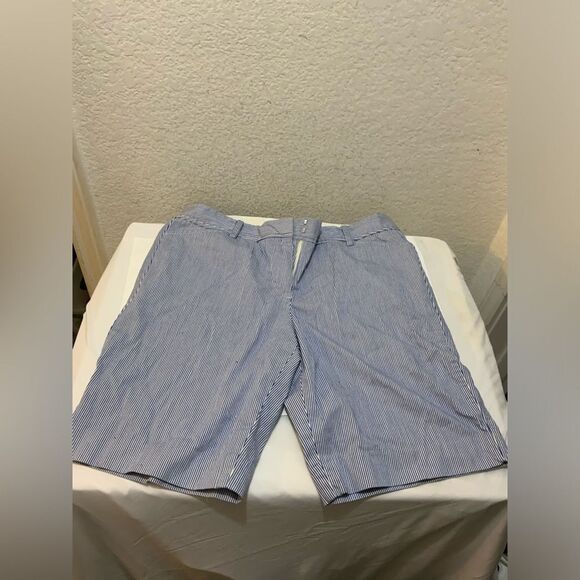 Talbots Shorts Women Perfect Short Blue White Striped Bermuda Chino Stretch 8P - Picture 1 of 8